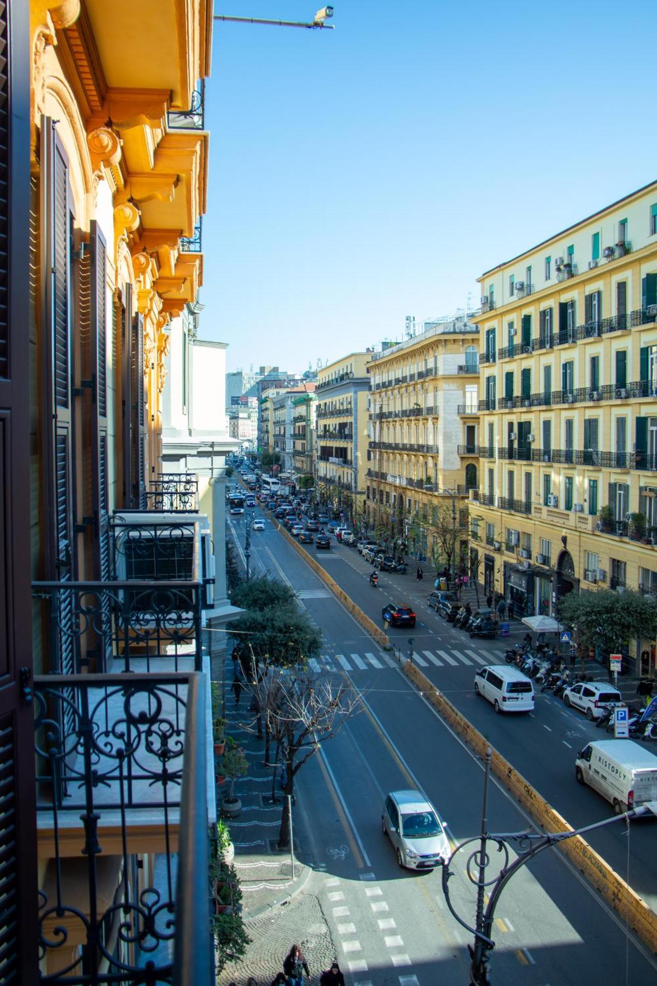 Beb Umberto I Napoli Hotel Exterior foto